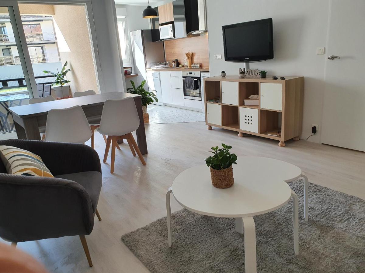 Magnifique Appartement Avec Garage Prive Et Terrasse Reims Ngoại thất bức ảnh