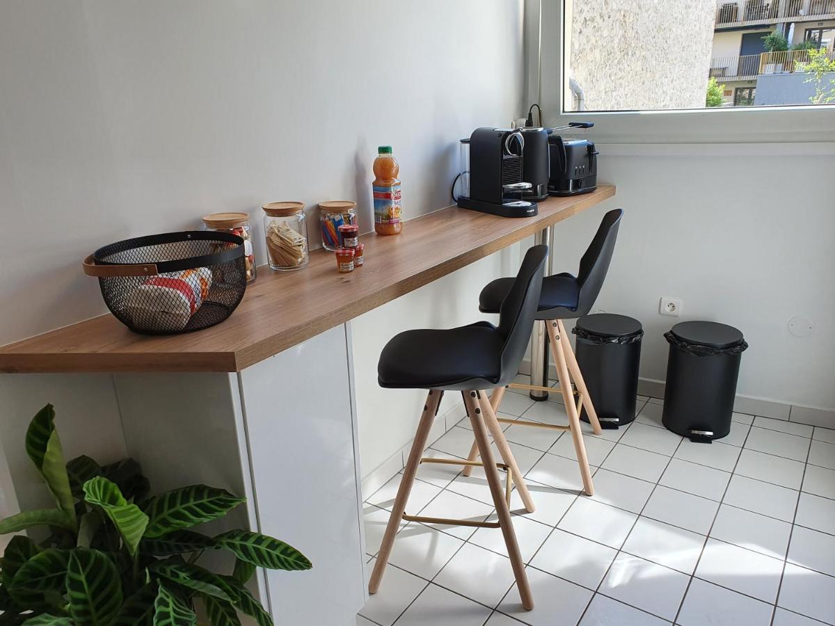 Magnifique Appartement Avec Garage Prive Et Terrasse Reims Ngoại thất bức ảnh